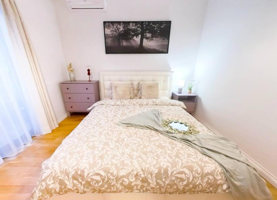 Old Town Spacious Apartment Bukareszt Zewnętrze zdjęcie